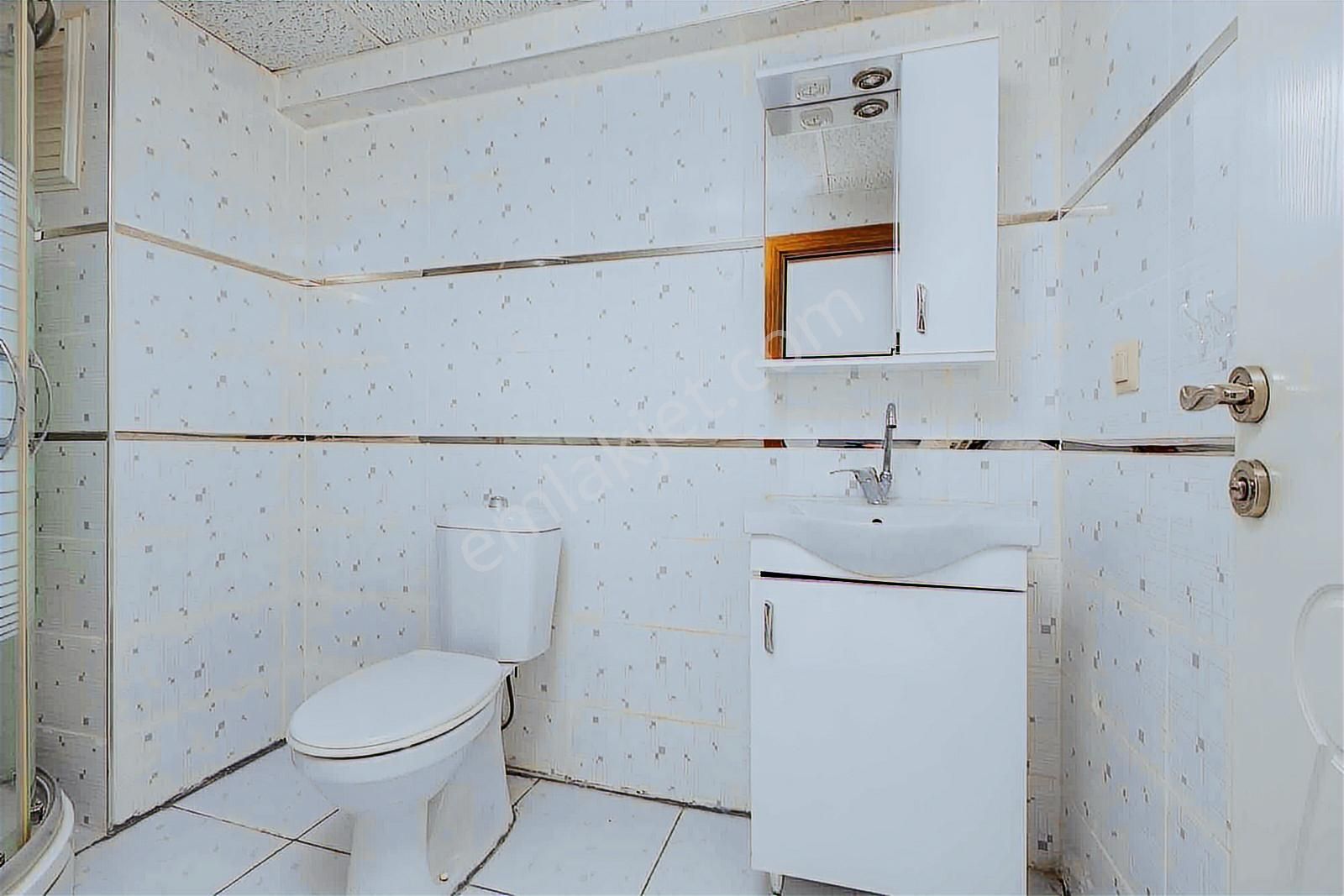 Room Gayrimenkul 5+1 Geniş Aile İçin Uygun Güzel Konumda Dublex - Görsel 3