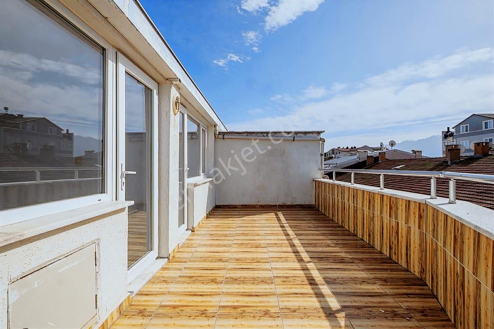 Room Gayrimenkul 5+1 Geniş Aile İçin Uygun Güzel Konumda Dublex - Görsel 6