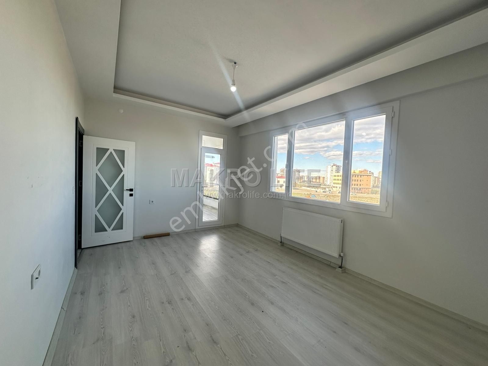 Üçkuyu'da Geniş 2+1 Kiralık Daire - Görsel 5