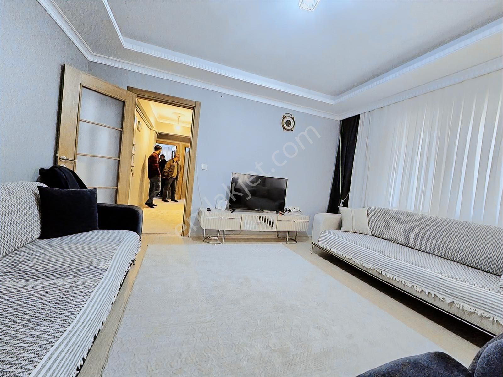 Mimar Yapıdan Meydanda Satılık 2+1 İskanlı Y.giriş - Görsel 16