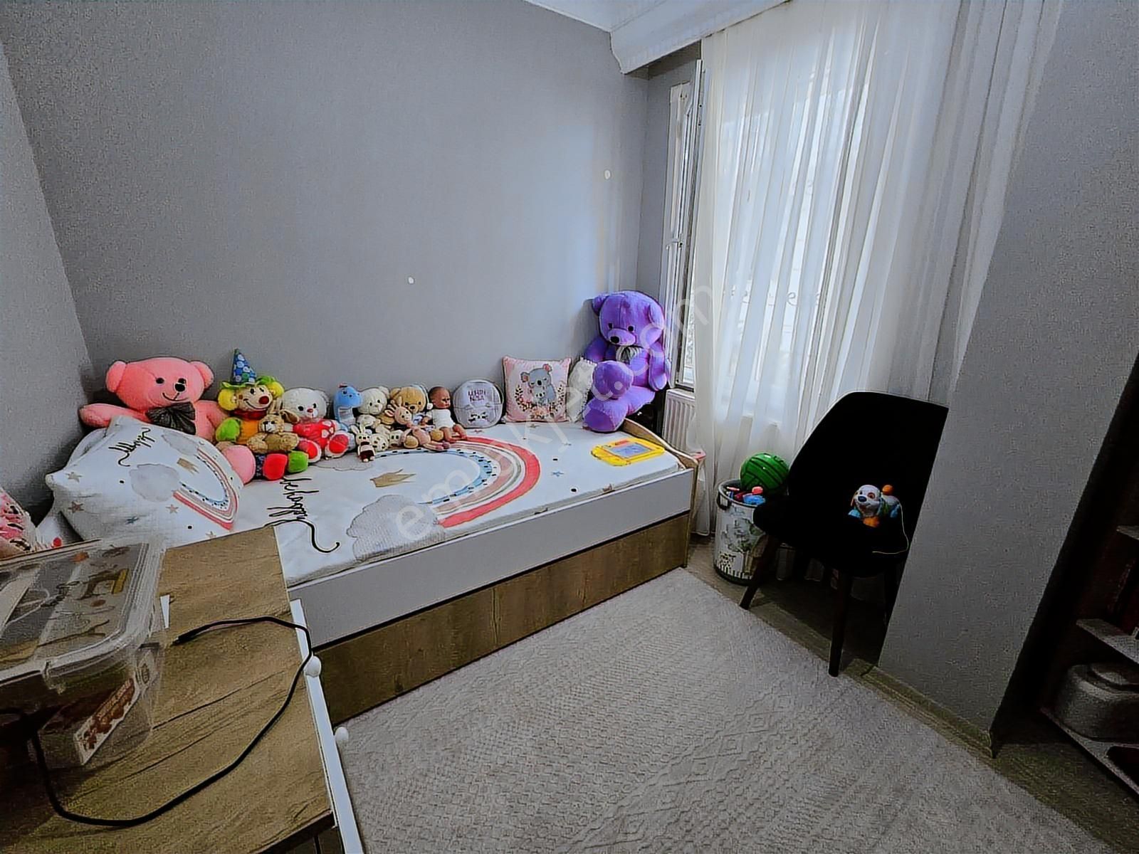 Mimar Yapıdan Meydanda Satılık 2+1 İskanlı Y.giriş - Görsel 5