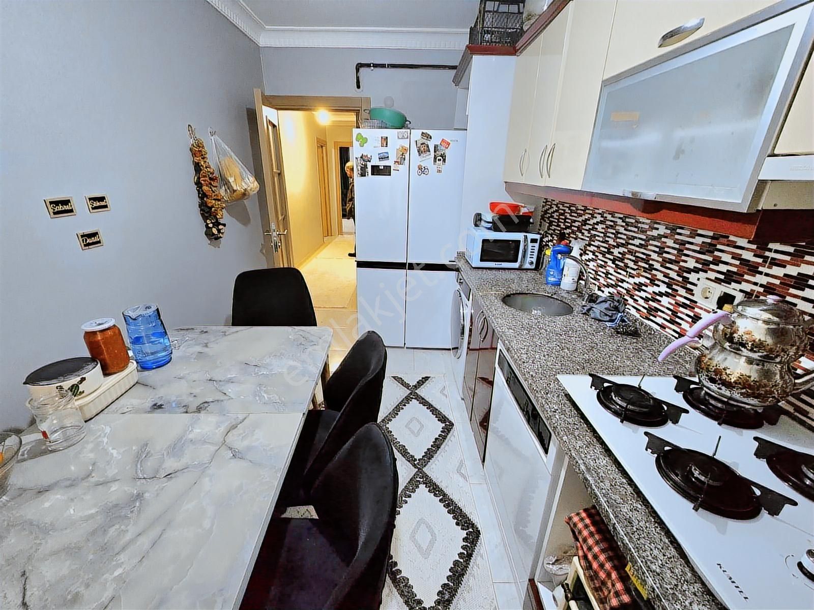 Mimar Yapıdan Meydanda Satılık 2+1 İskanlı Y.giriş - Görsel 10