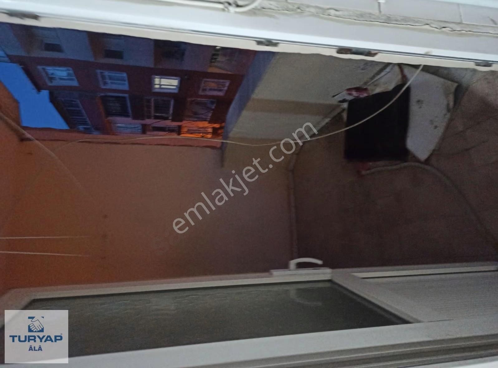 Turyap Alâ Dan 50.yıl Mahallesinde Ara Kat 2+1 Kiralık Daire - Görsel 3