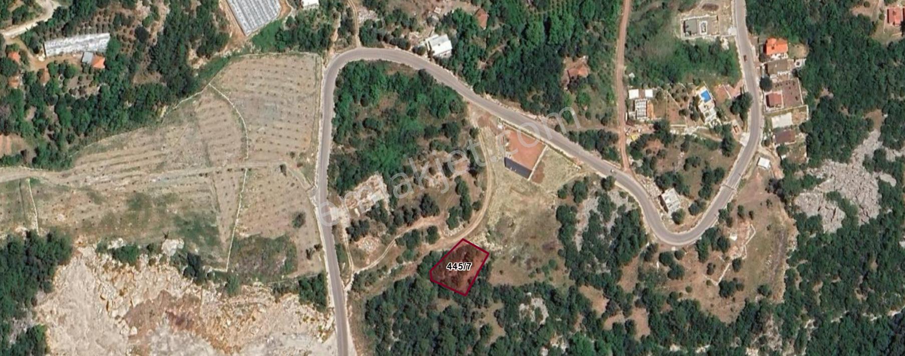 Antalya Kumluca Adrasanda Yola Cepheli 1060 M2 Satılık Arsa - Görsel 2
