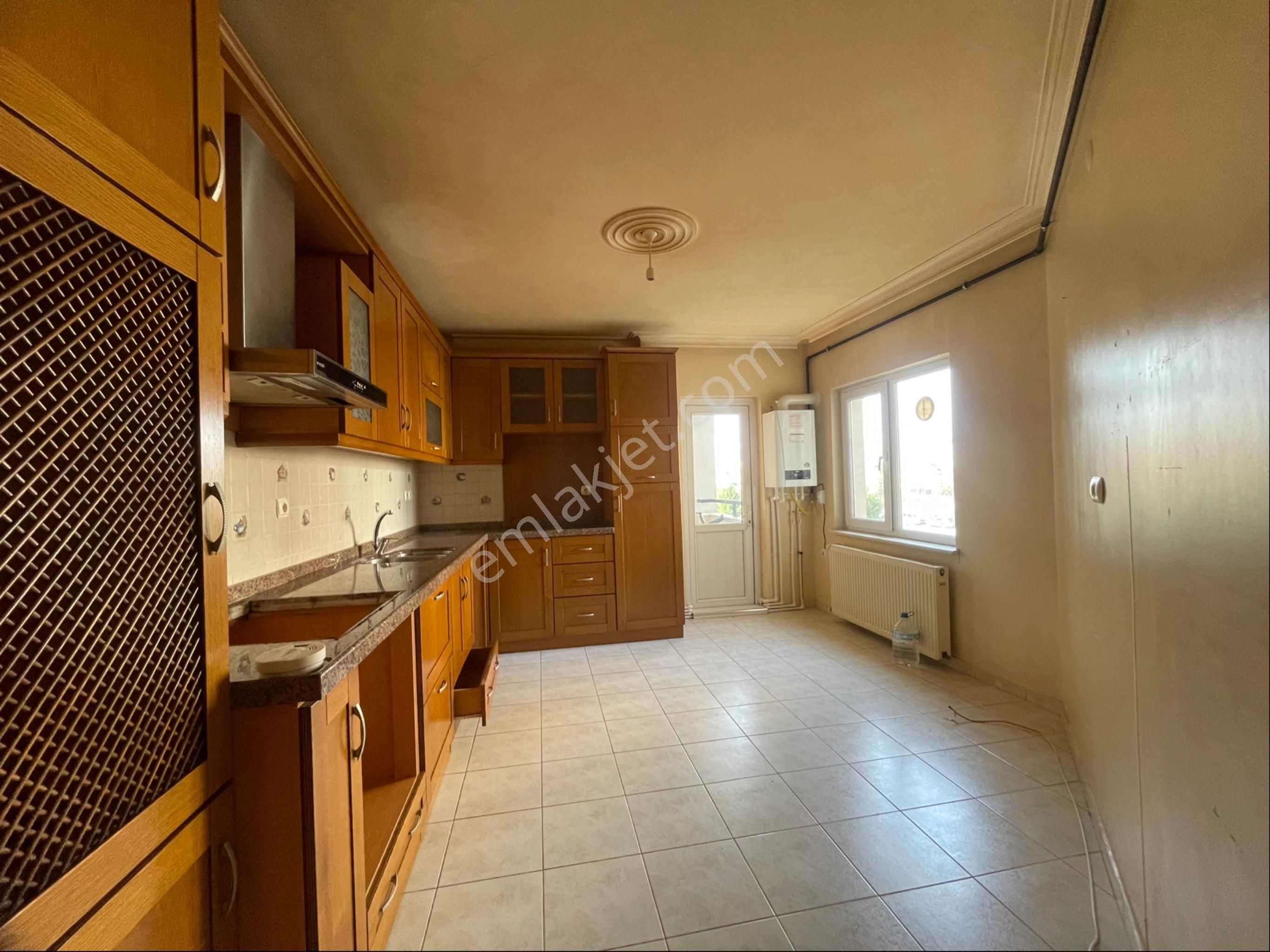 Elfi'den Yüzüncüyıl Mh. Merkez Kent Sitesi 4+1 Satılık Daire - Görsel 9