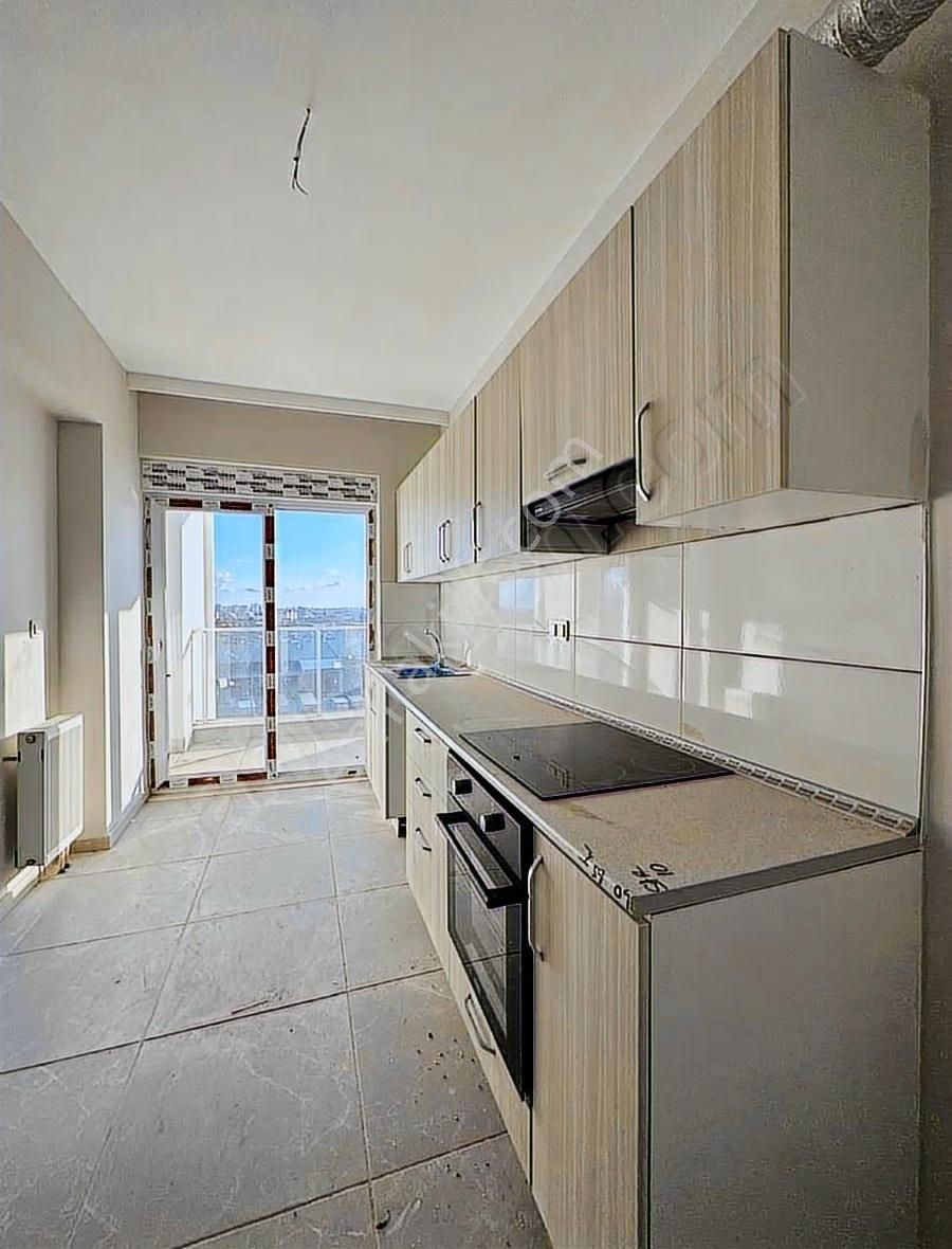 Güneşevlerinde 2+1 Herseyi Ayri Geniş Yuksek Giris