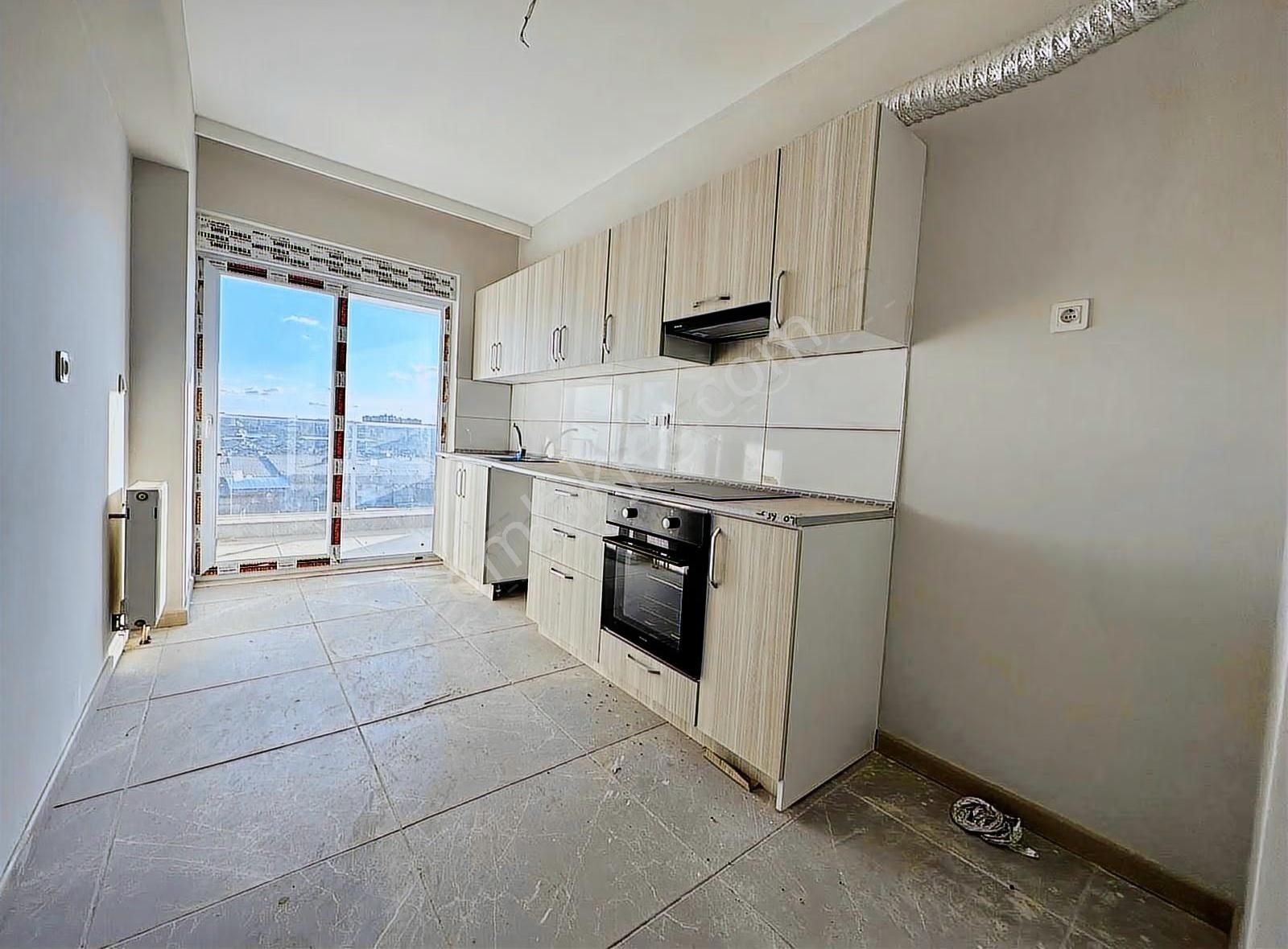 Güneşevlerinde 2+1 Herseyi Ayri Geniş Yuksek Giris - Görsel 2