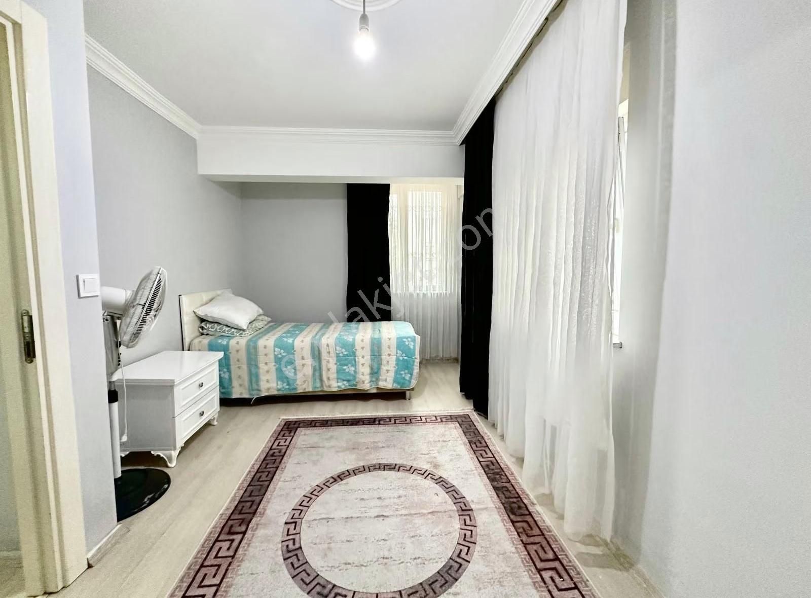 Sütçüler Mah 2+1 Tranvaya 100 Metre Mesafede Full Eşyali Kiralik - Görsel 9