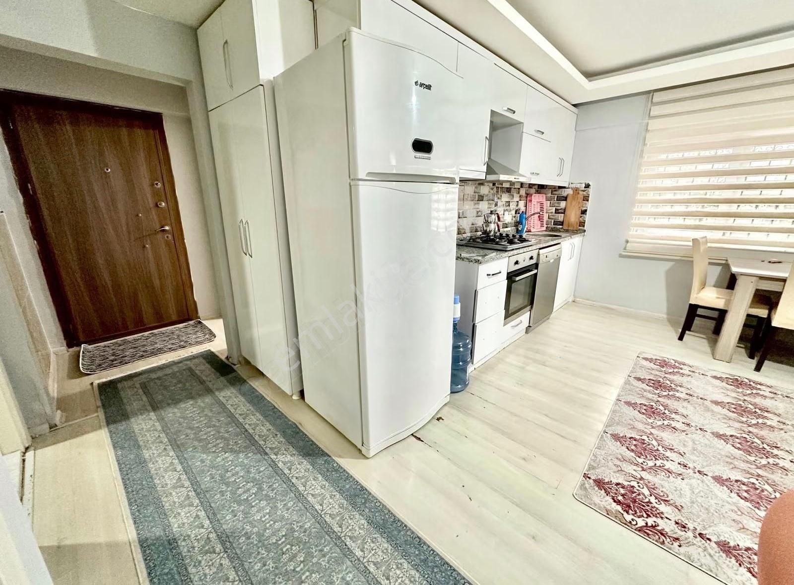 Sütçüler Mah 2+1 Tranvaya 100 Metre Mesafede Full Eşyali Kiralik - Görsel 19