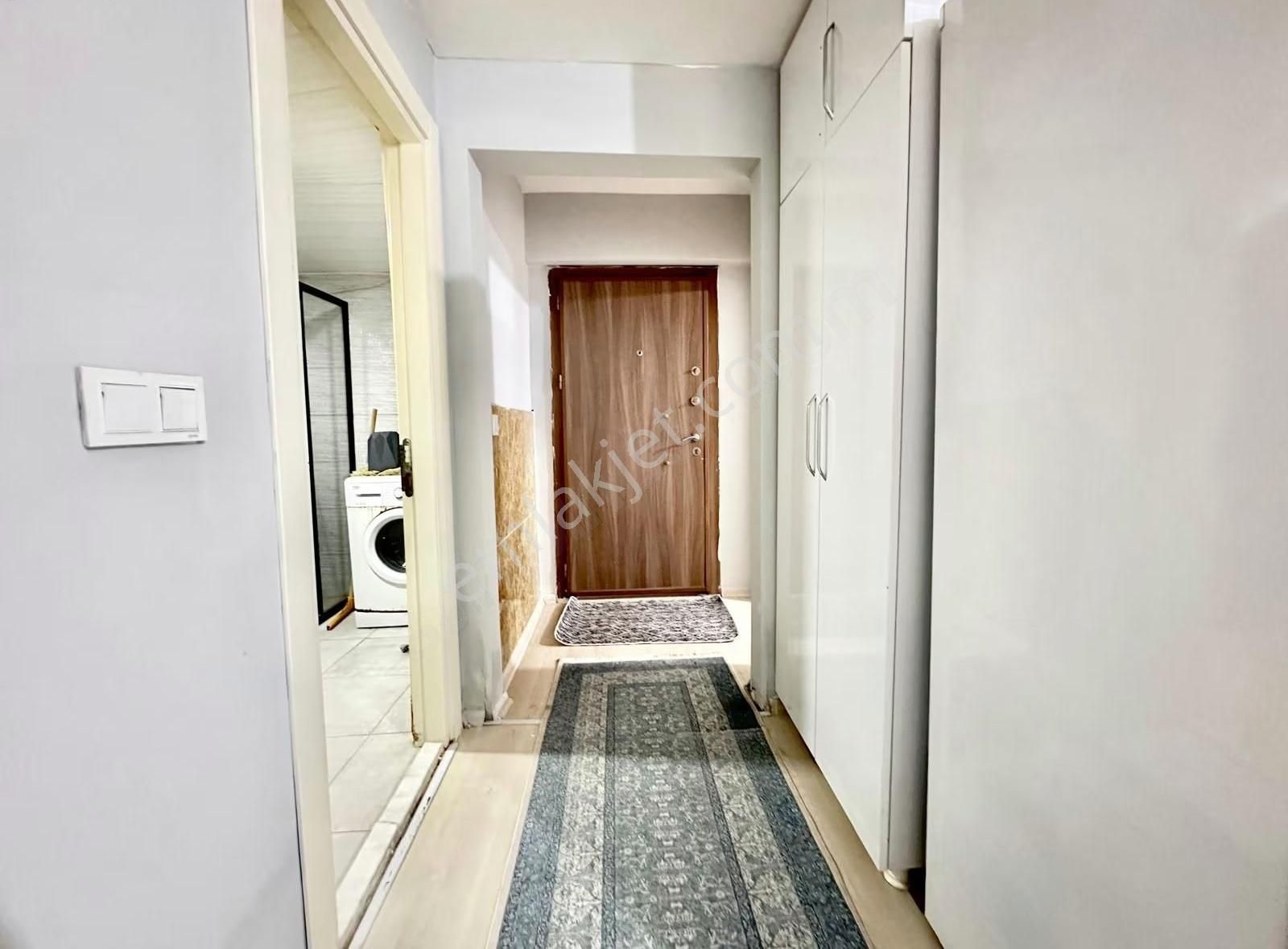 Sütçüler Mah 2+1 Tranvaya 100 Metre Mesafede Full Eşyali Kiralik - Görsel 5