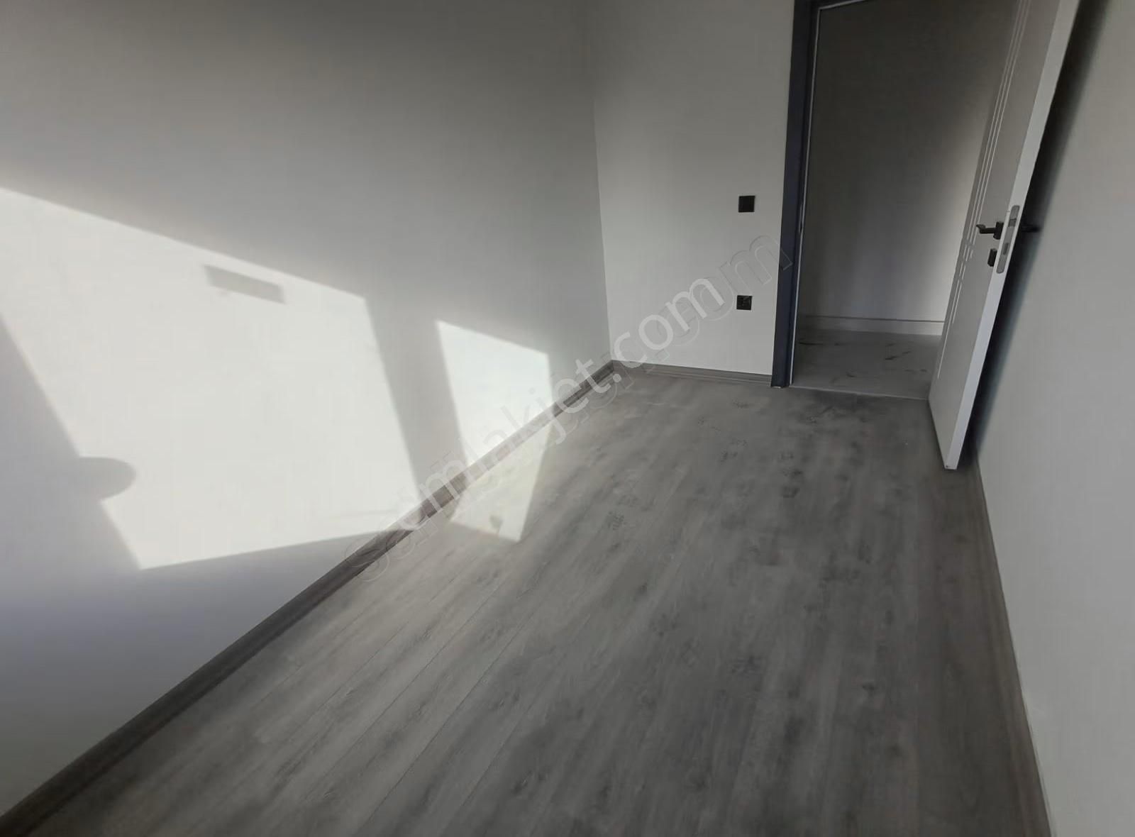 Erenköy Mah 1. Kat 2+1 Satılık Daire - Görsel 3