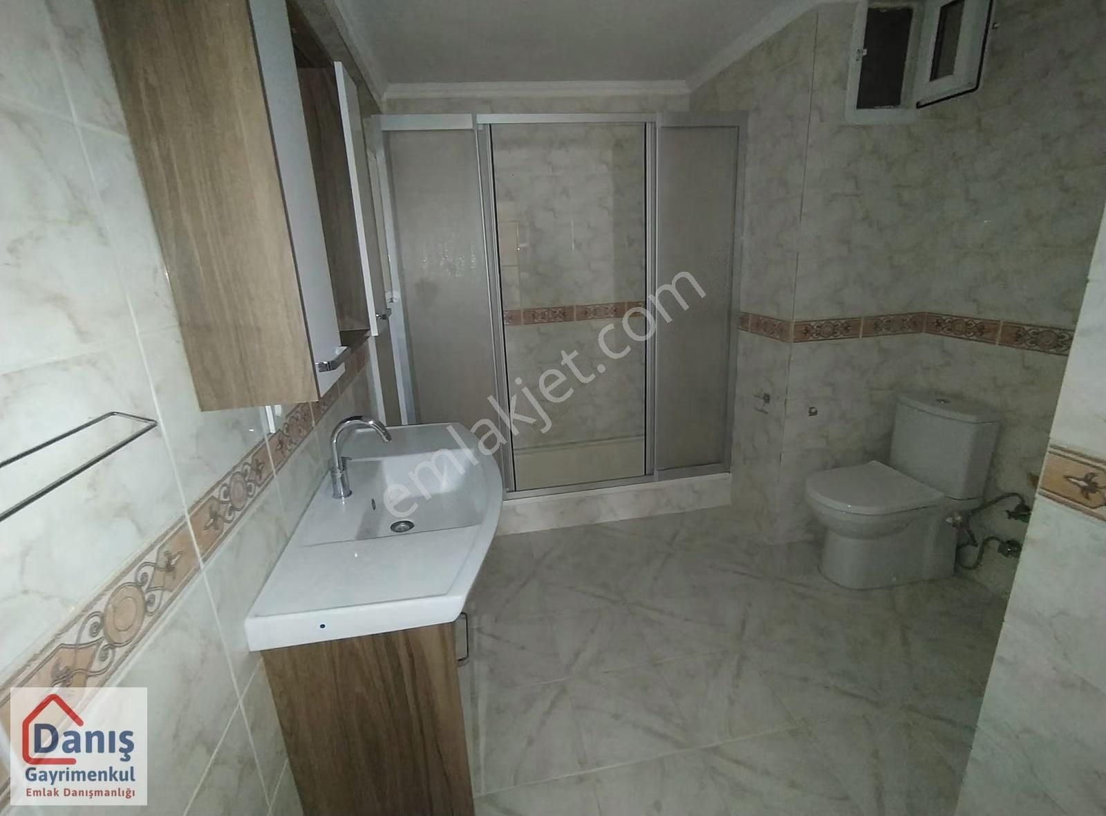 Kısıklıda Ferah Cadde Girişinde Kaliteli Sokakta Lüks 3+1 155m2 - Görsel 6