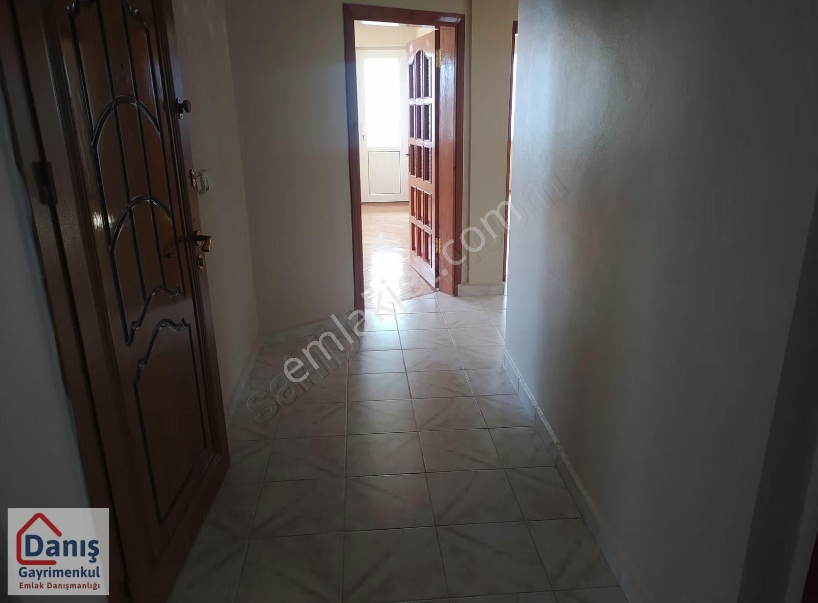 Kısıklıda Ferah Cadde Girişinde Kaliteli Sokakta Lüks 3+1 155m2 - Görsel 2
