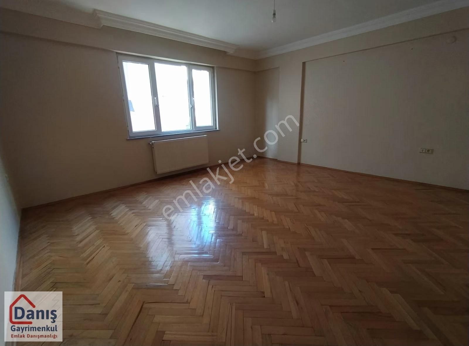 Kısıklıda Ferah Cadde Girişinde Kaliteli Sokakta Lüks 3+1 155m2 - Görsel 3