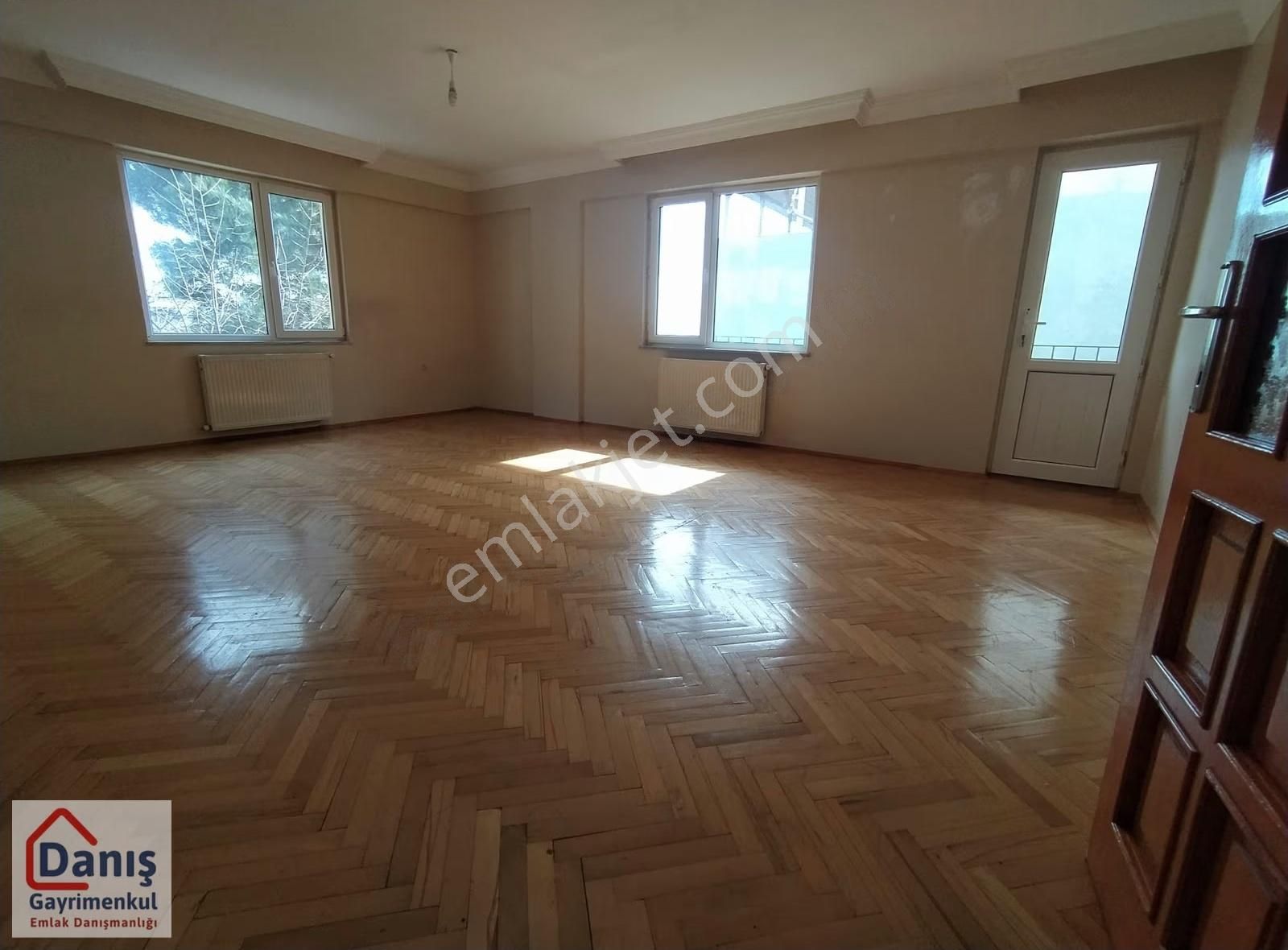Kısıklıda Ferah Cadde Girişinde Kaliteli Sokakta Lüks 3+1 155m2 - Görsel 8