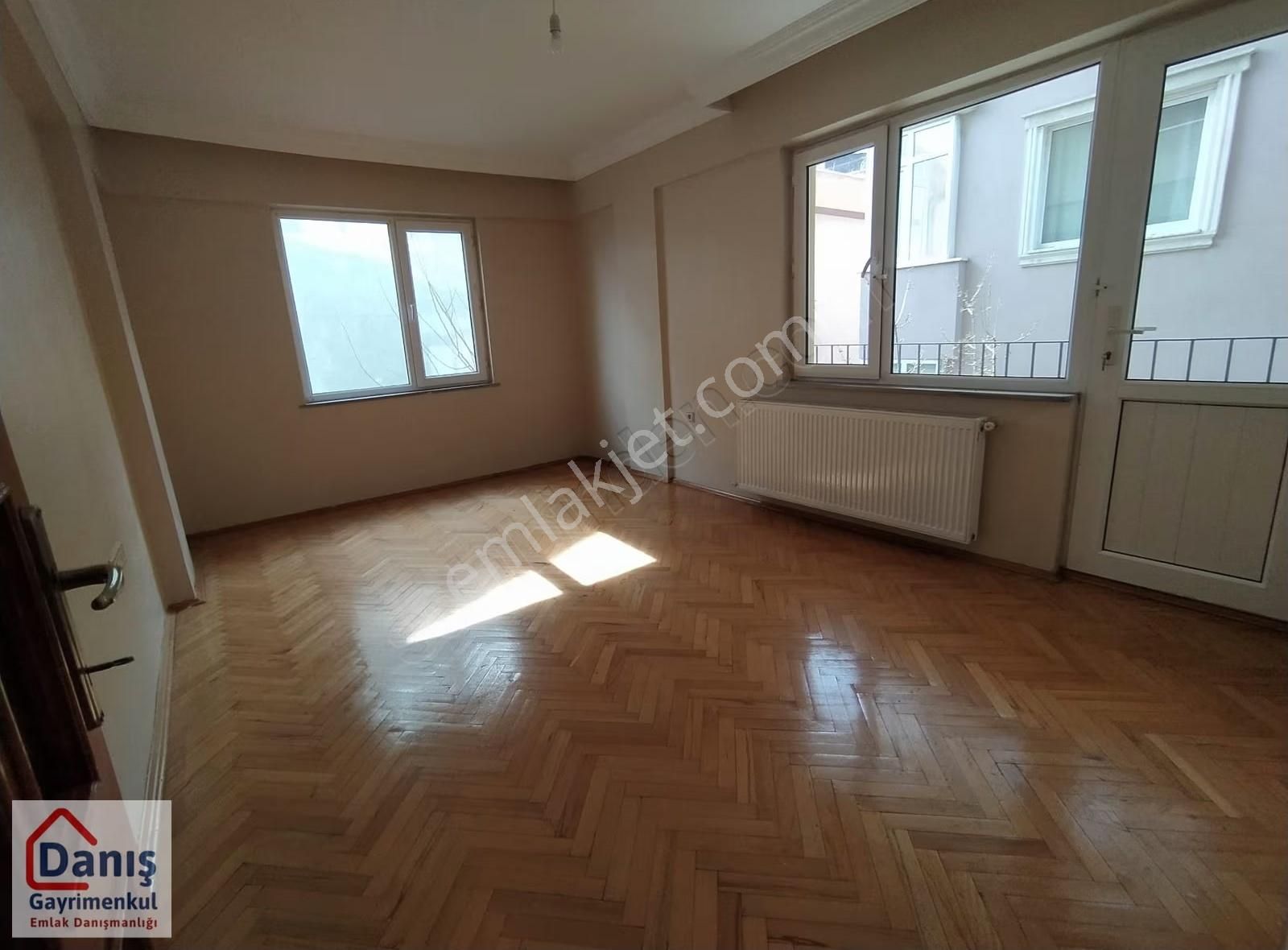 Kısıklıda Ferah Cadde Girişinde Kaliteli Sokakta Lüks 3+1 155m2 - Görsel 9