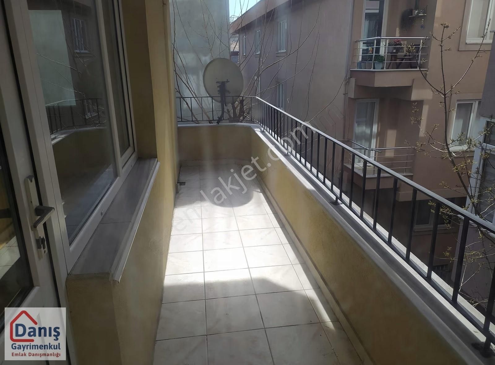 Kısıklıda Ferah Cadde Girişinde Kaliteli Sokakta Lüks 3+1 155m2 - Görsel 13