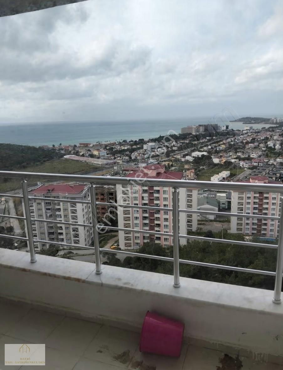 Hataş Gayrimenkulden Kuşadası Uydukentte Kiralık Eşyalı Daire