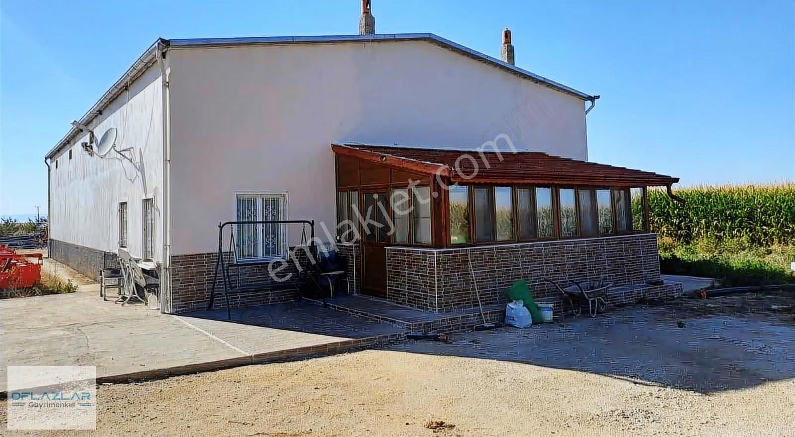 Karapınar Fevzipaşa'da Satılık 367.000m2 (147 Dönüm) Sulak Tarla
