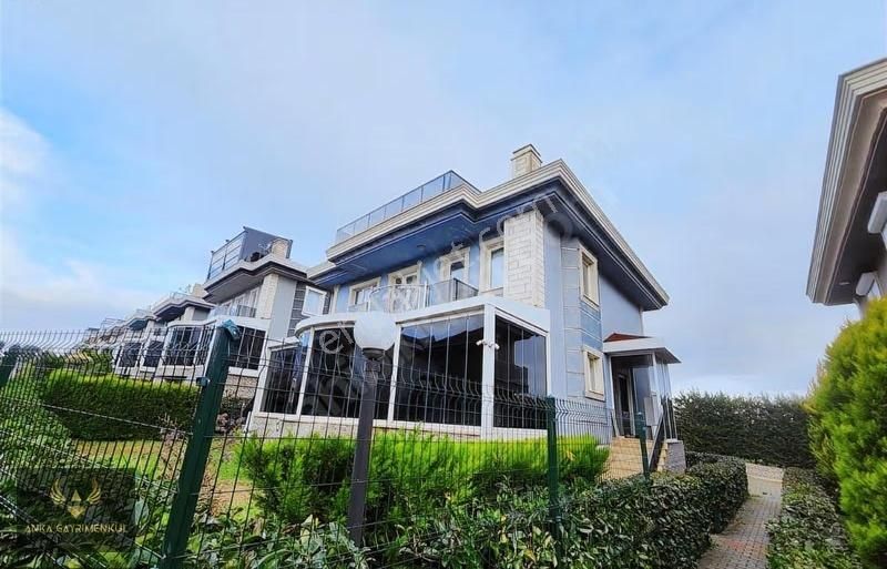 Silivri De Denize Yakın Lüks Havuzlu Sitede Eşyalı Villa - Görsel 10
