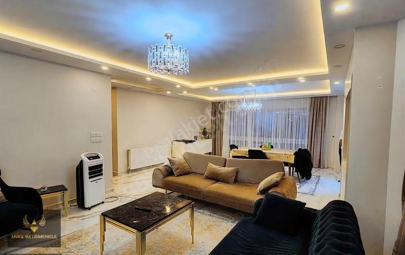 Silivri De Denize Yakın Lüks Havuzlu Sitede Eşyalı Villa - Görsel 15
