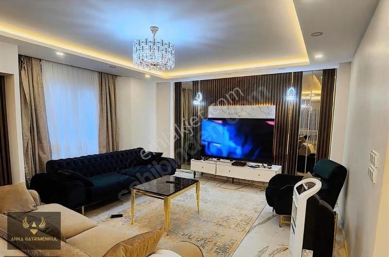 Silivri De Denize Yakın Lüks Havuzlu Sitede Eşyalı Villa - Görsel 11