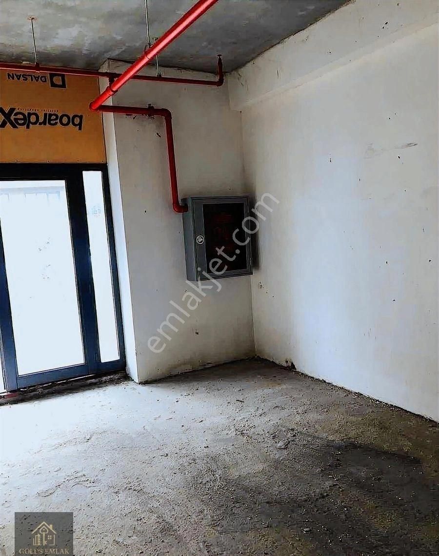Emlak Konut 2.etap Sitesinin Altında Cadde Üzeri Kiralık Dükkan - Görsel 9