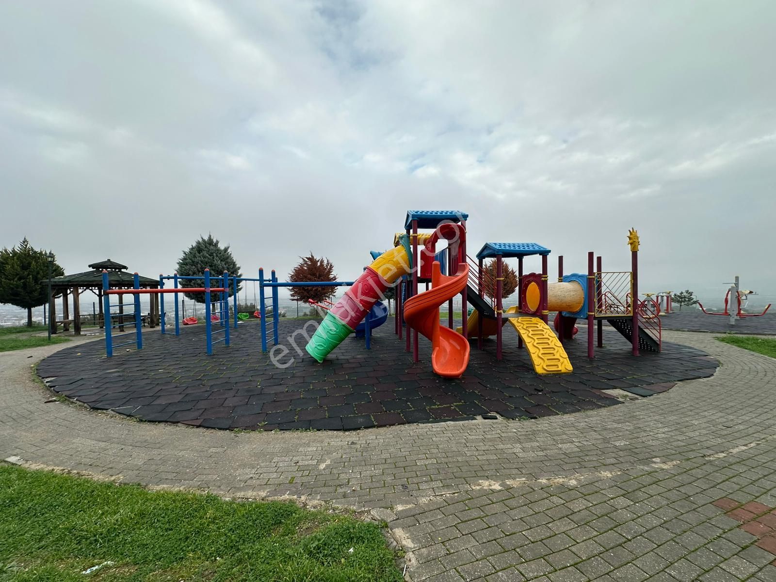 Kınık Toki'de Satılık 2+1 Daire