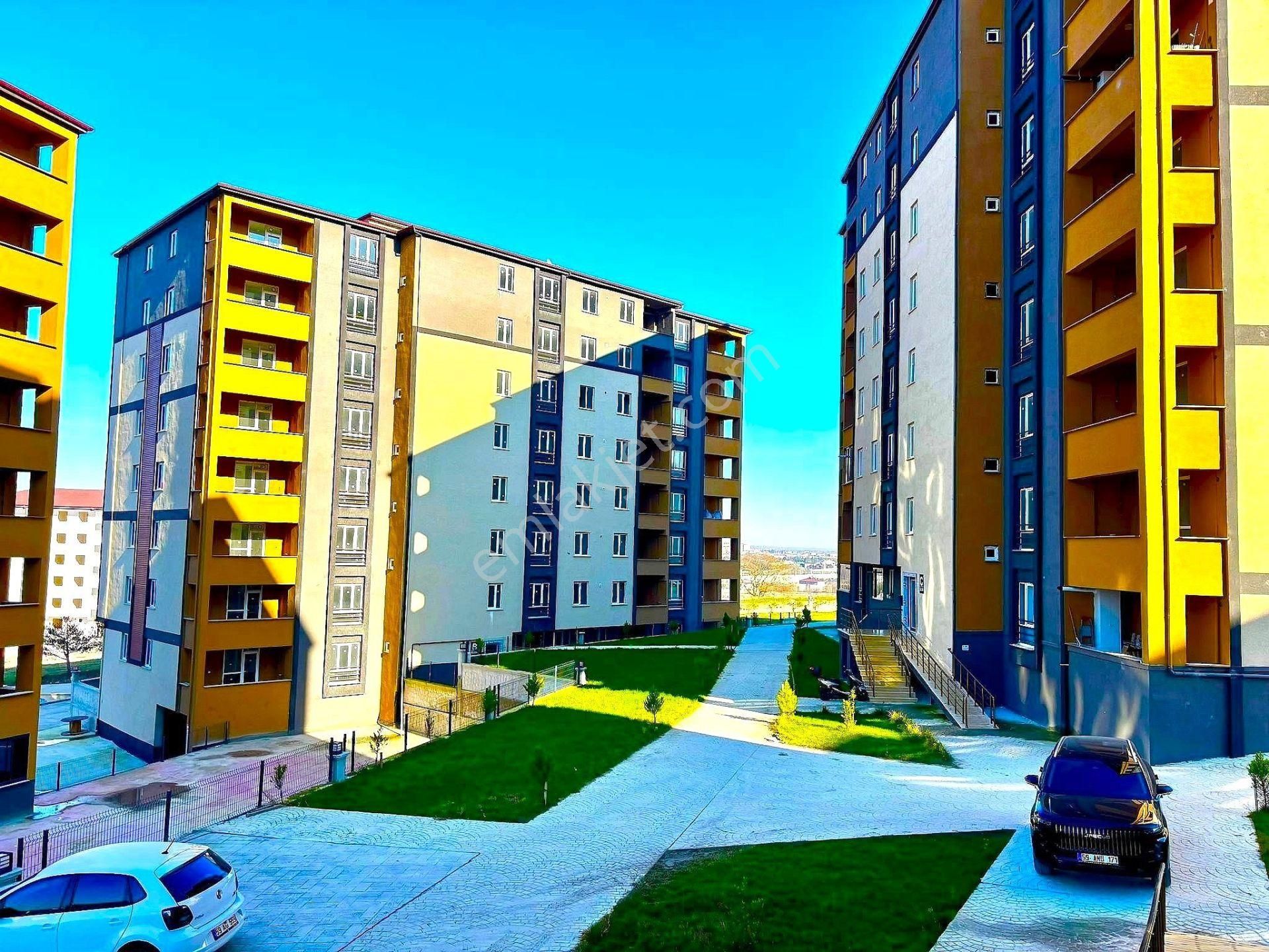 **eryıldız İnşaat**kendi Mülkümüz**site İçinde Ful+ful Ultra Lüks 3+1 Fuul Güney Cephe - Görsel 35