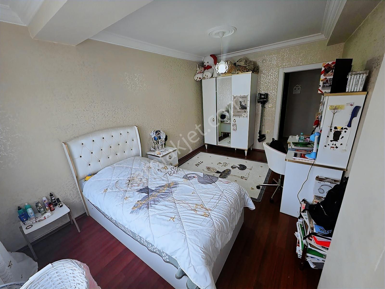 Bülent Ecevit Bulvarına Cephe 3+1 140m2 Ayrı Wc'li Satılık Daire - Görsel 12