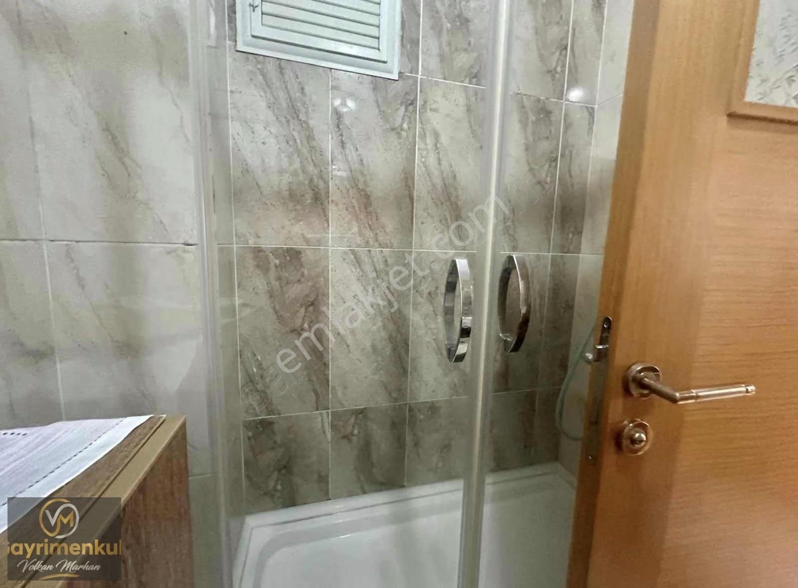 Üsküdar Çengelköy Mükkemmel Konum Genç Bina 2+1 - Görsel 7