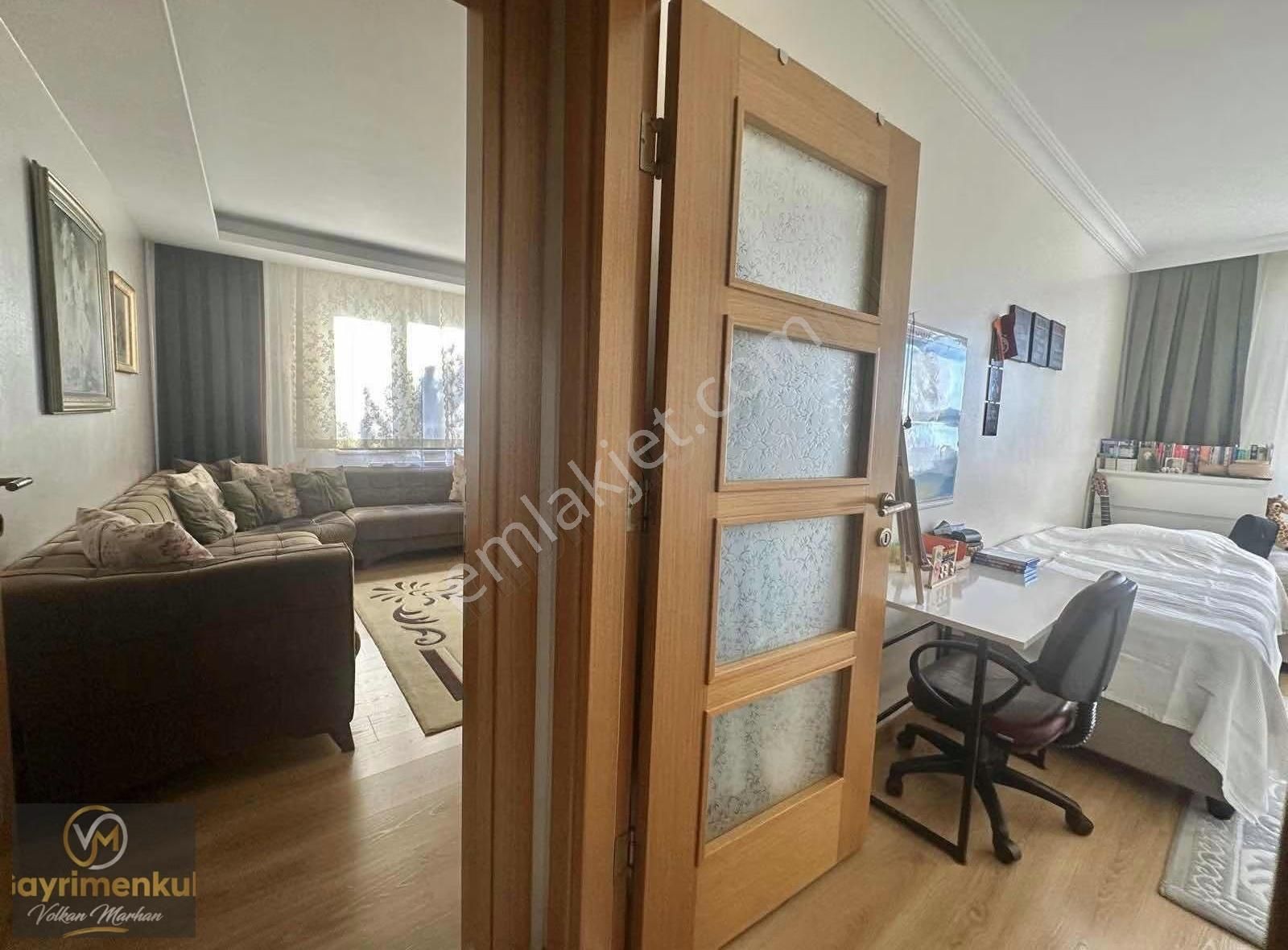 Üsküdar Çengelköy Mükkemmel Konum Genç Bina 2+1 - Görsel 18