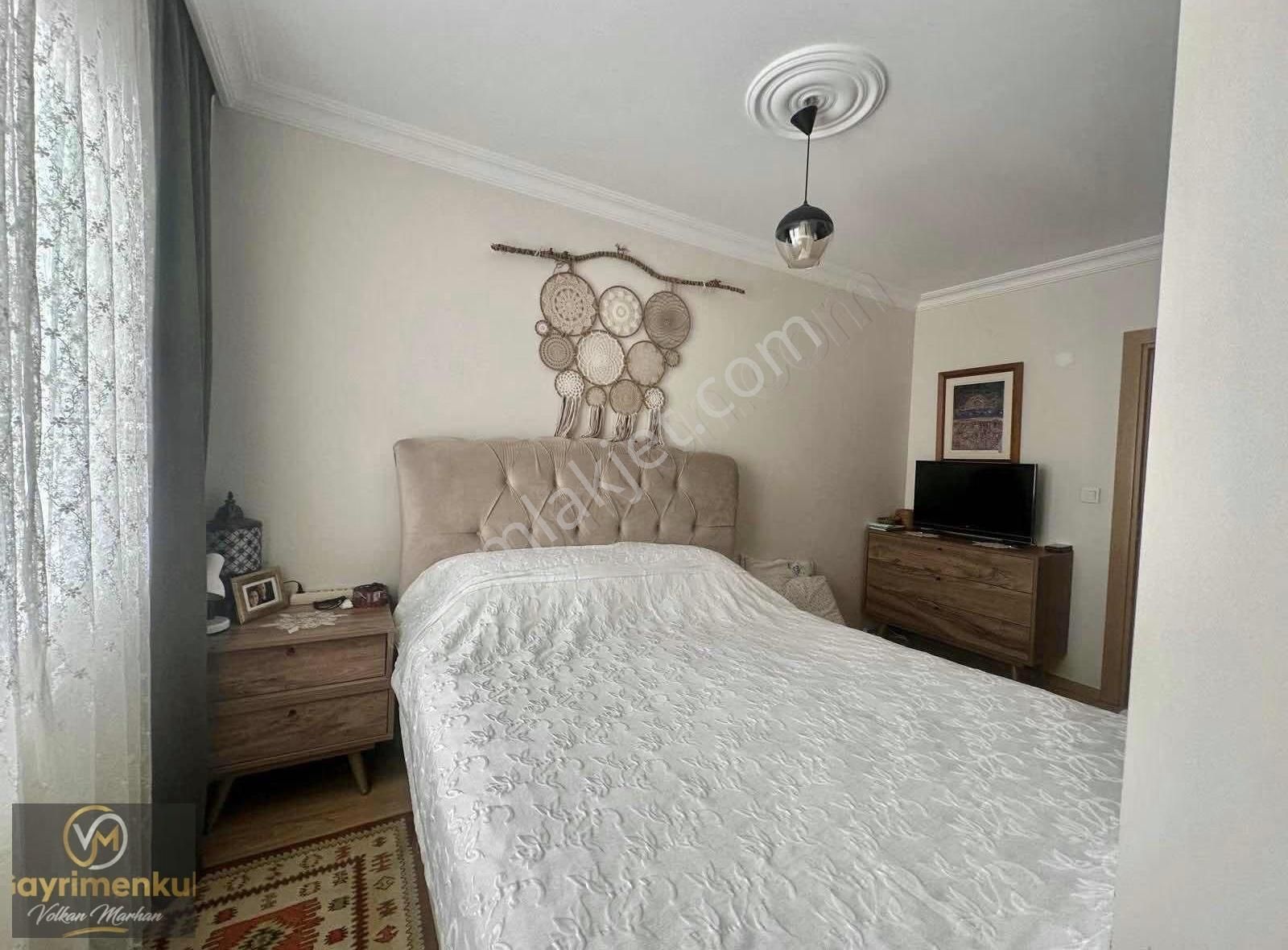 Üsküdar Çengelköy Mükkemmel Konum Genç Bina 2+1 - Görsel 14