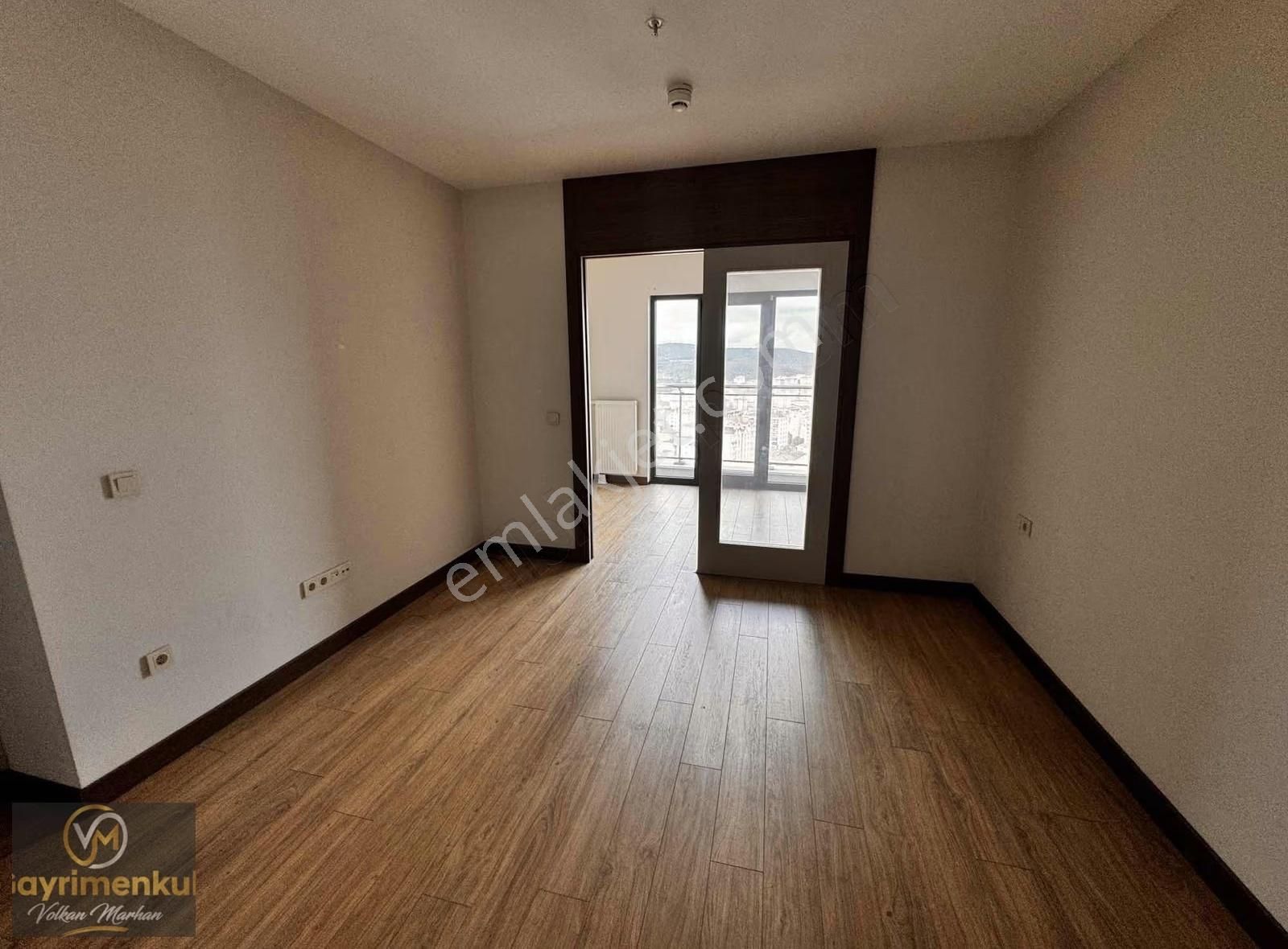 Kartal Tual Adalar Sitesi Deniz Manzaralı 2.5+1 Satılık Daire - Görsel 15