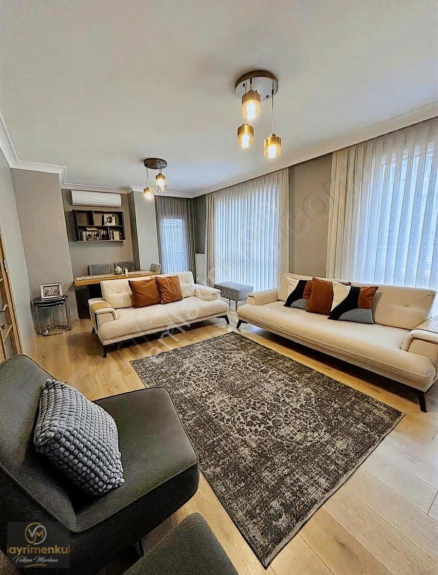 Çengelköy Bahçelievlerde Genç Binada Satılık 3+1 Daire