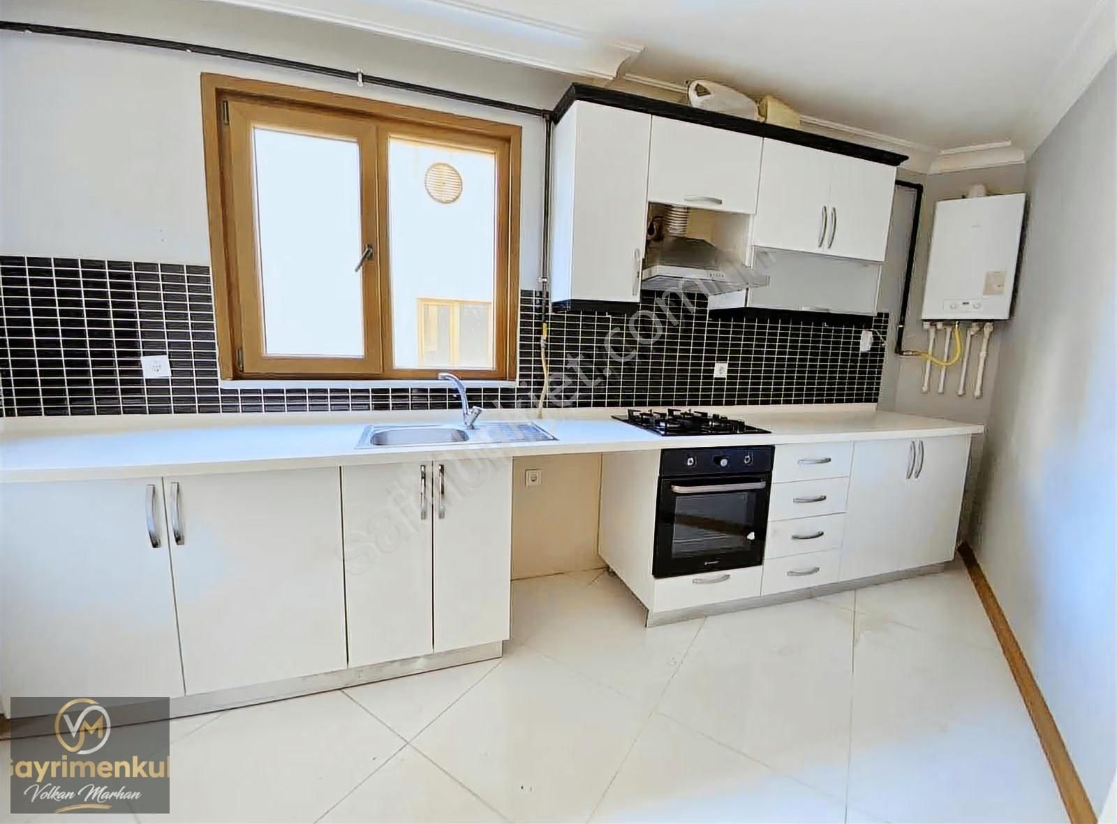 Çekmeköy Çatalmeşe Mh Satılık İskanlı 2+1 85 M'2 Ara Kat Daire - Görsel 9