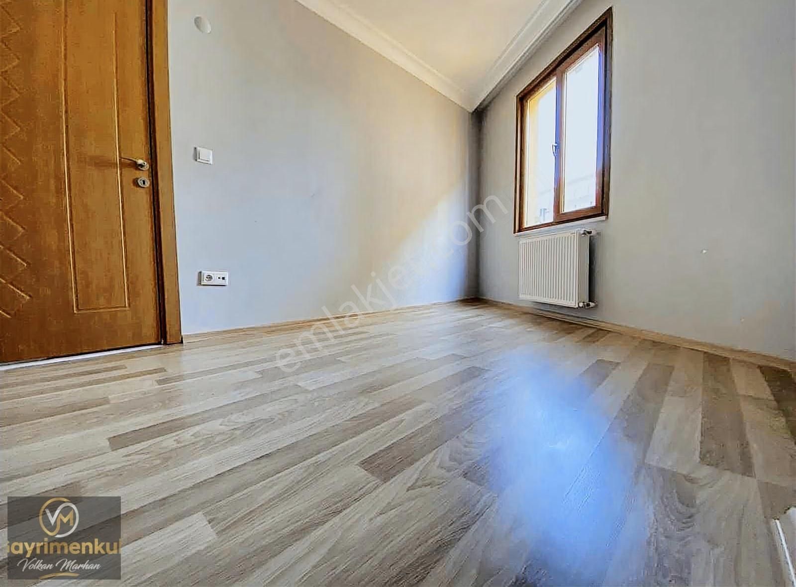 Çekmeköy Çatalmeşe Mh Satılık İskanlı 2+1 85 M'2 Ara Kat Daire - Görsel 2