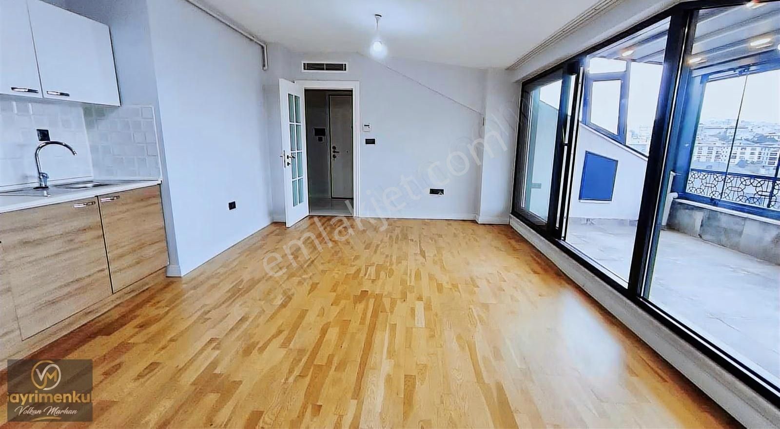 Çengelköy Bahçelievler'de Boğaz Manzaralı Satılık Çatı Dubleksi - Görsel 34