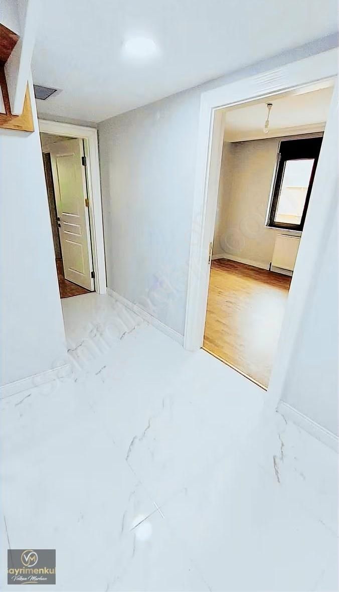 Çengelköy Bahçelievler'de Boğaz Manzaralı Satılık Çatı Dubleksi - Görsel 2