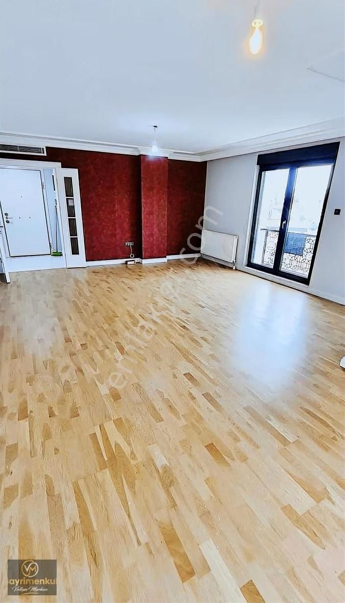 Çengelköy Bahçelievler'de Boğaz Manzaralı Satılık Çatı Dubleksi - Görsel 17