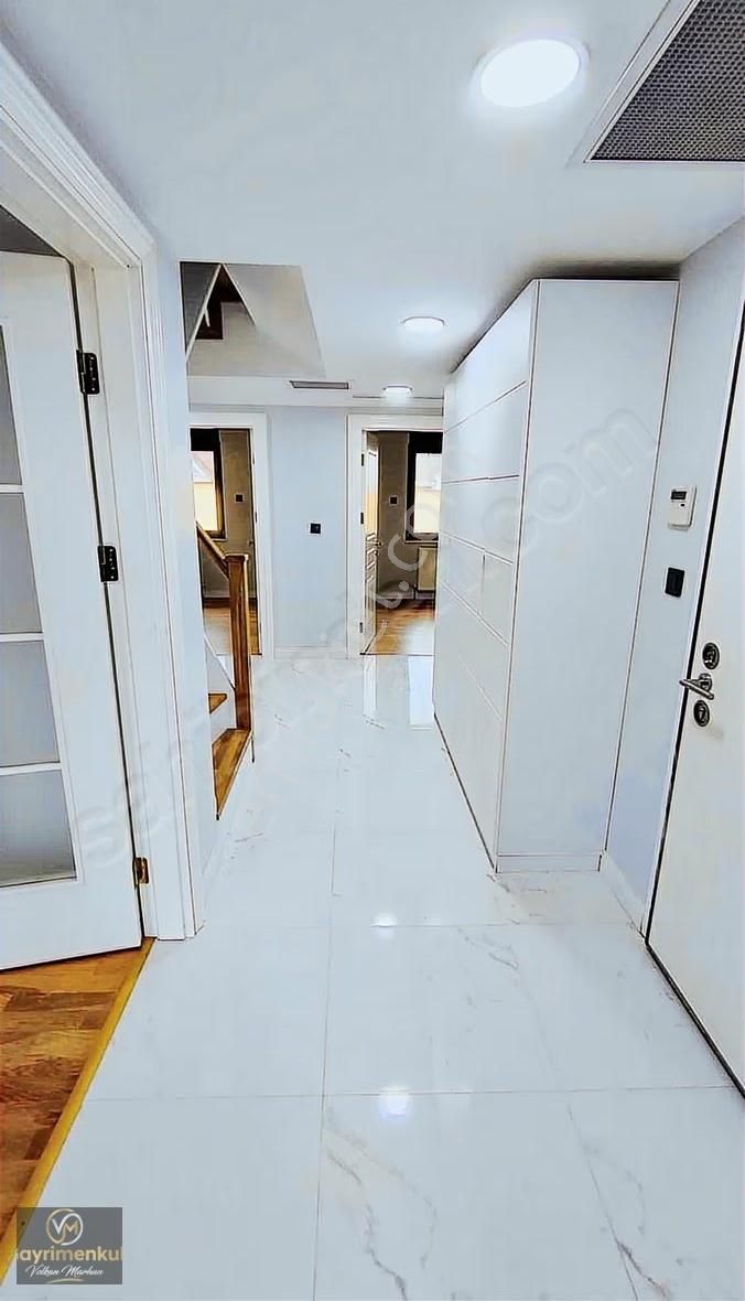 Çengelköy Bahçelievler'de Boğaz Manzaralı Satılık Çatı Dubleksi - Görsel 3