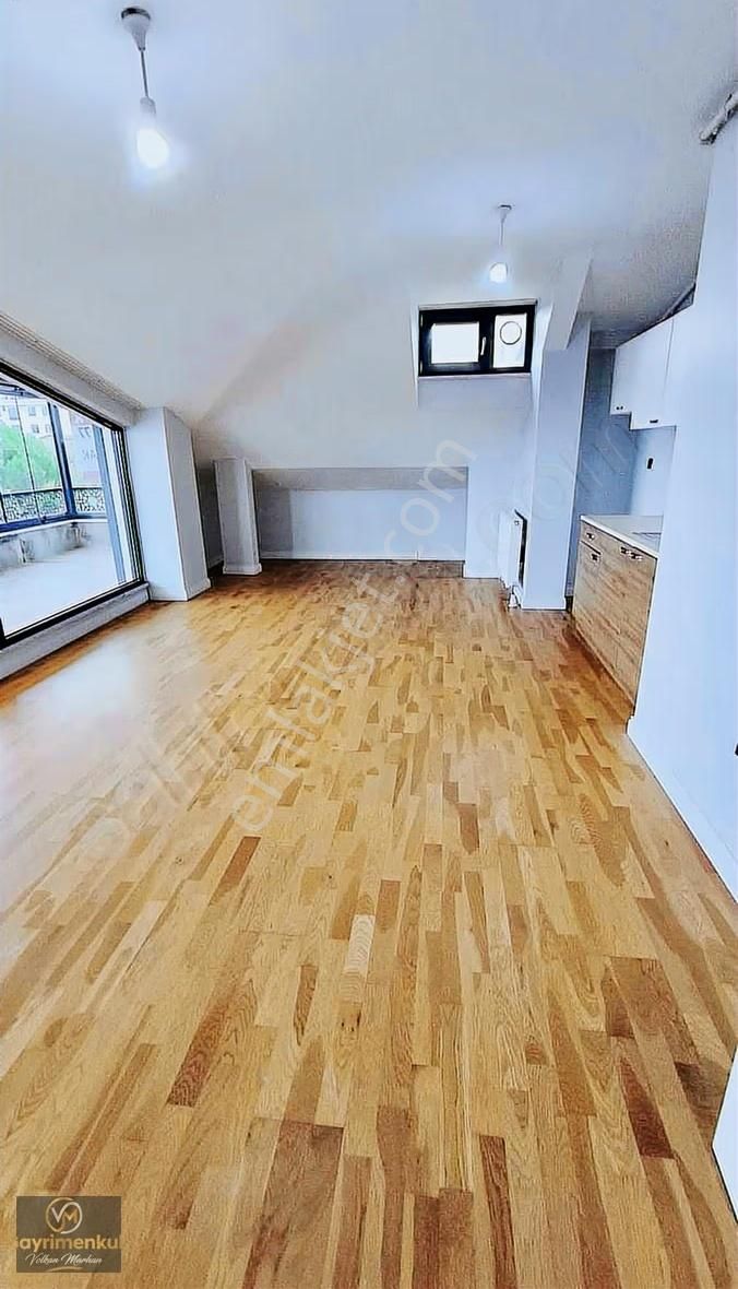 Çengelköy Bahçelievler'de Boğaz Manzaralı Satılık Çatı Dubleksi - Görsel 9