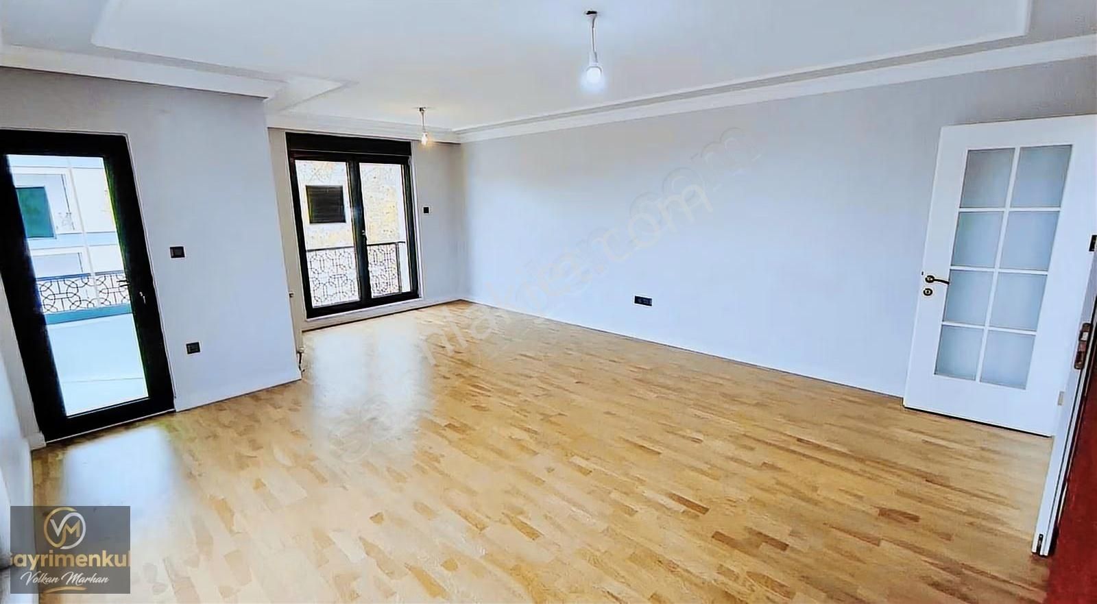 Çengelköy Bahçelievler'de Boğaz Manzaralı Satılık Çatı Dubleksi - Görsel 22