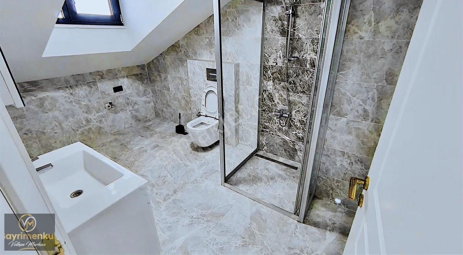 Çengelköy Bahçelievler'de Boğaz Manzaralı Satılık Çatı Dubleksi - Görsel 21