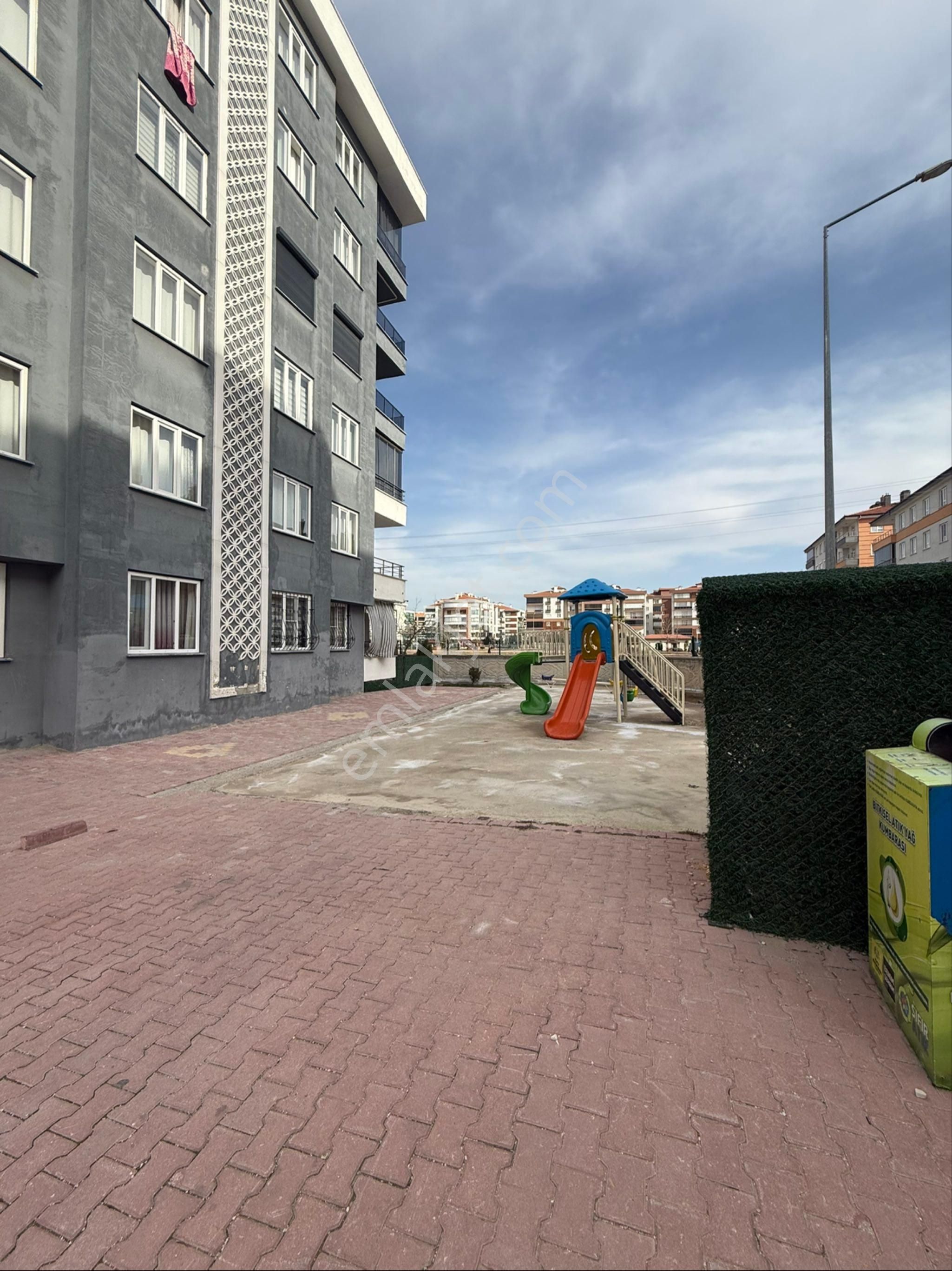 2+1 Adliye Şehir Hastanesi Yakını Kiralık Daire - Görsel 2