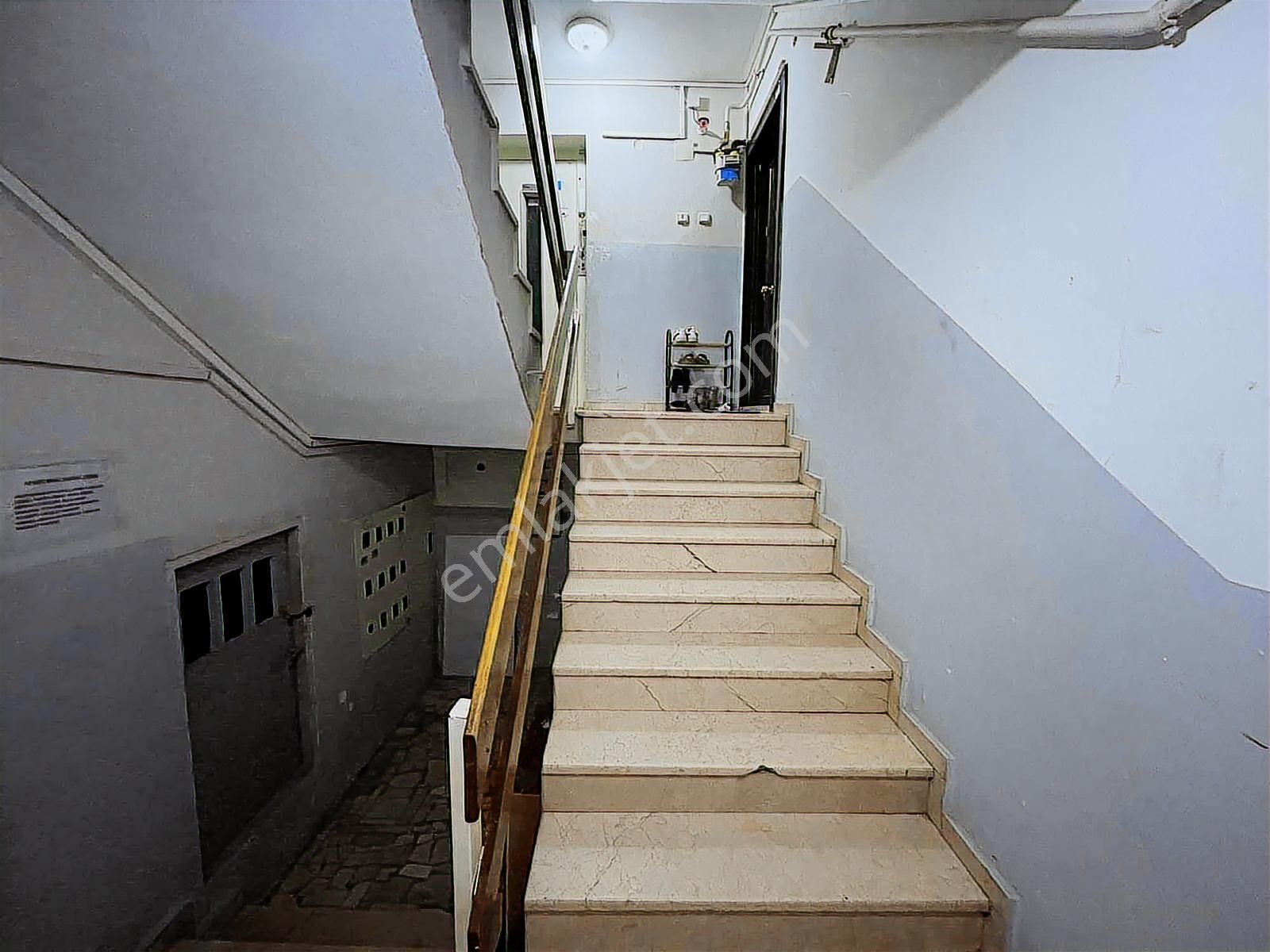 Bursa'nın Merkezinde Fsm Bulvarında Bulunan Satılık 2+1 Daire . - Görsel 9