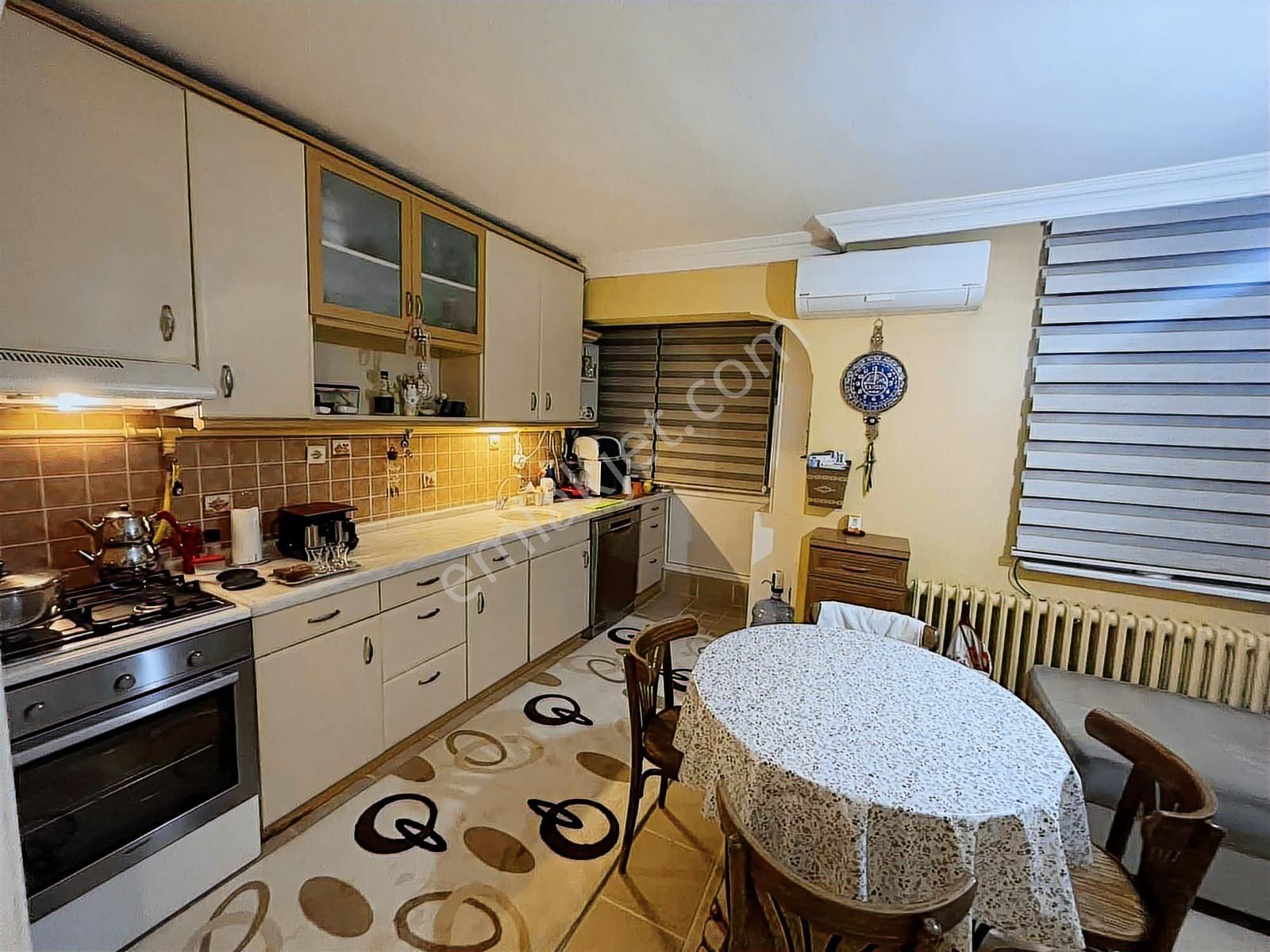 Bursa'nın Merkezinde Fsm Bulvarında Bulunan Satılık 2+1 Daire . - Görsel 3