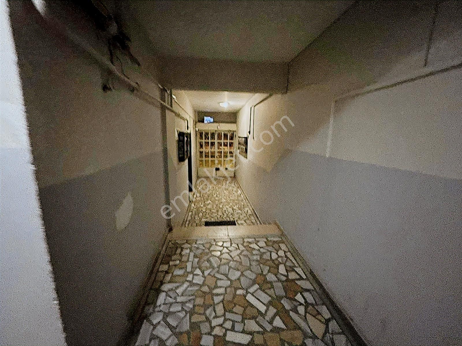 Bursa'nın Merkezinde Fsm Bulvarında Bulunan Satılık 2+1 Daire . - Görsel 13