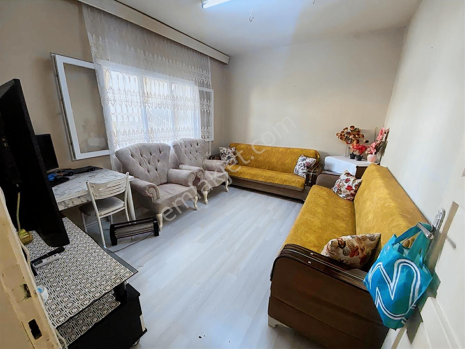 Yüreğır İlim Yoluna Yakın 3 Katlı Bahçeli Satılık - Görsel 15