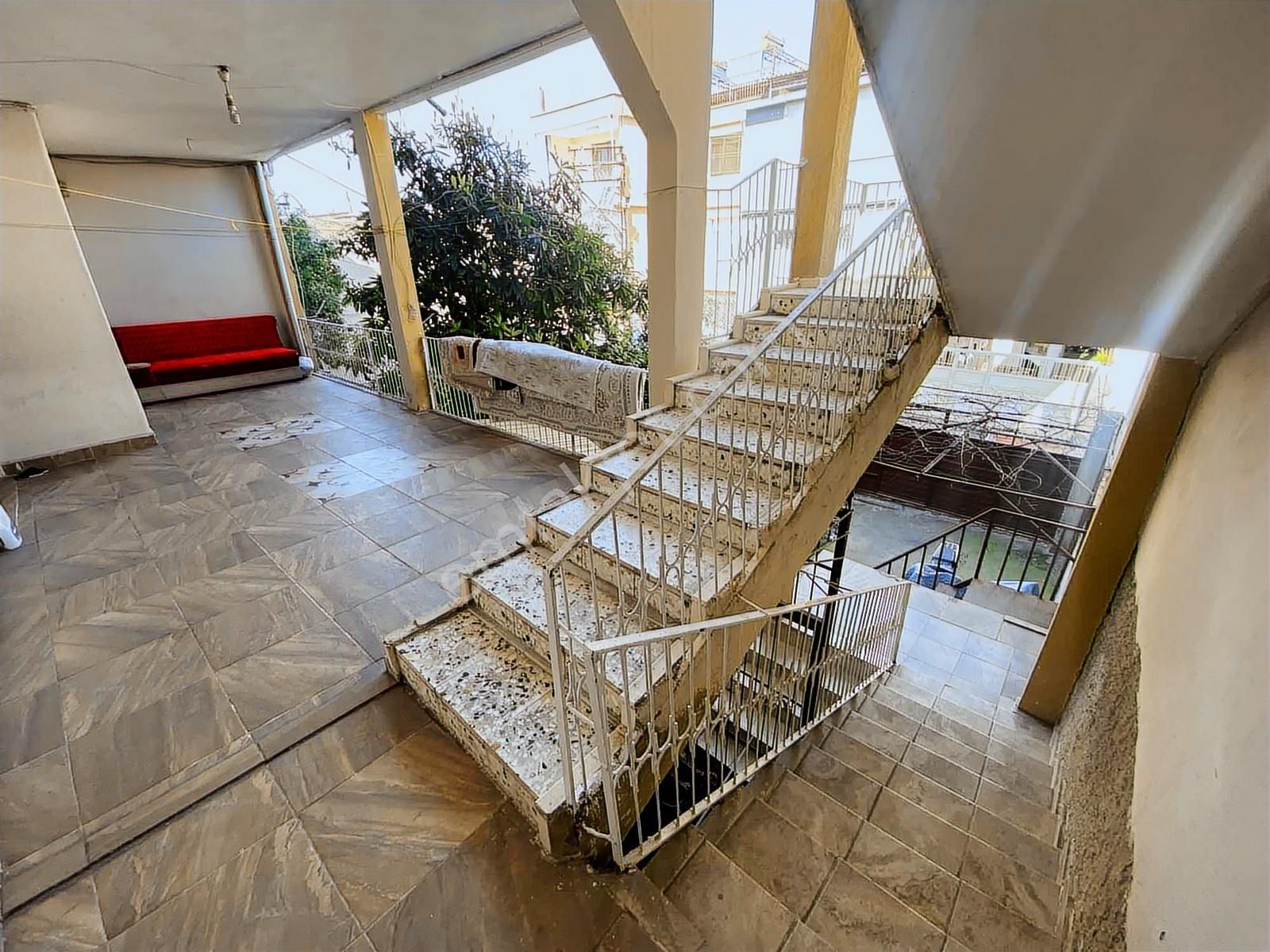 Yüreğır İlim Yoluna Yakın 3 Katlı Bahçeli Satılık - Görsel 27